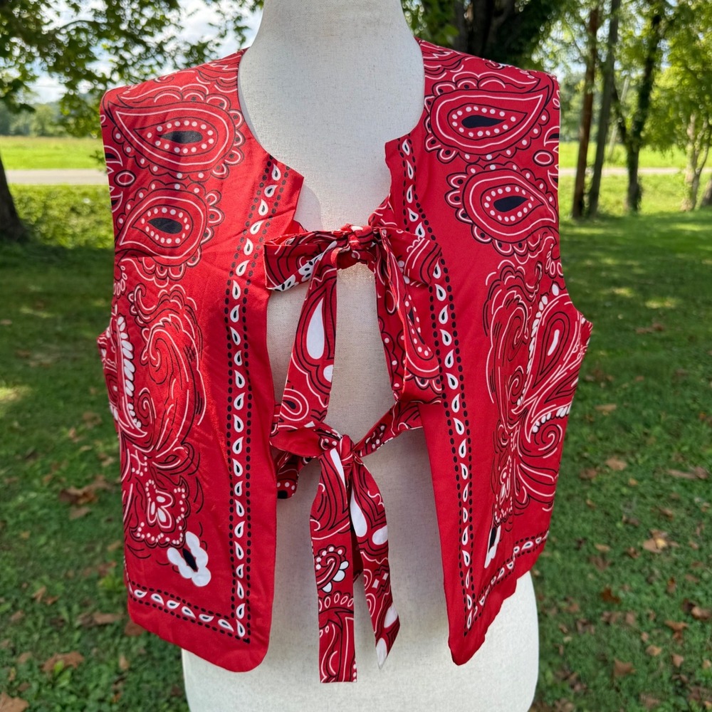Commense Red Paisley Bandana Print Tie Front Vest Top XL Boho Western Sleeveless